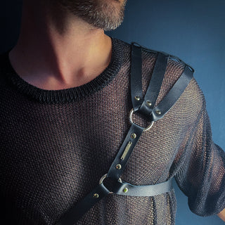 César Harness - Black